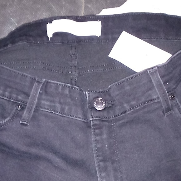 Levi Strauss Signature Women's black jeans 18W Mid Rise Skinny (reposh!) - Picture 2 of 7